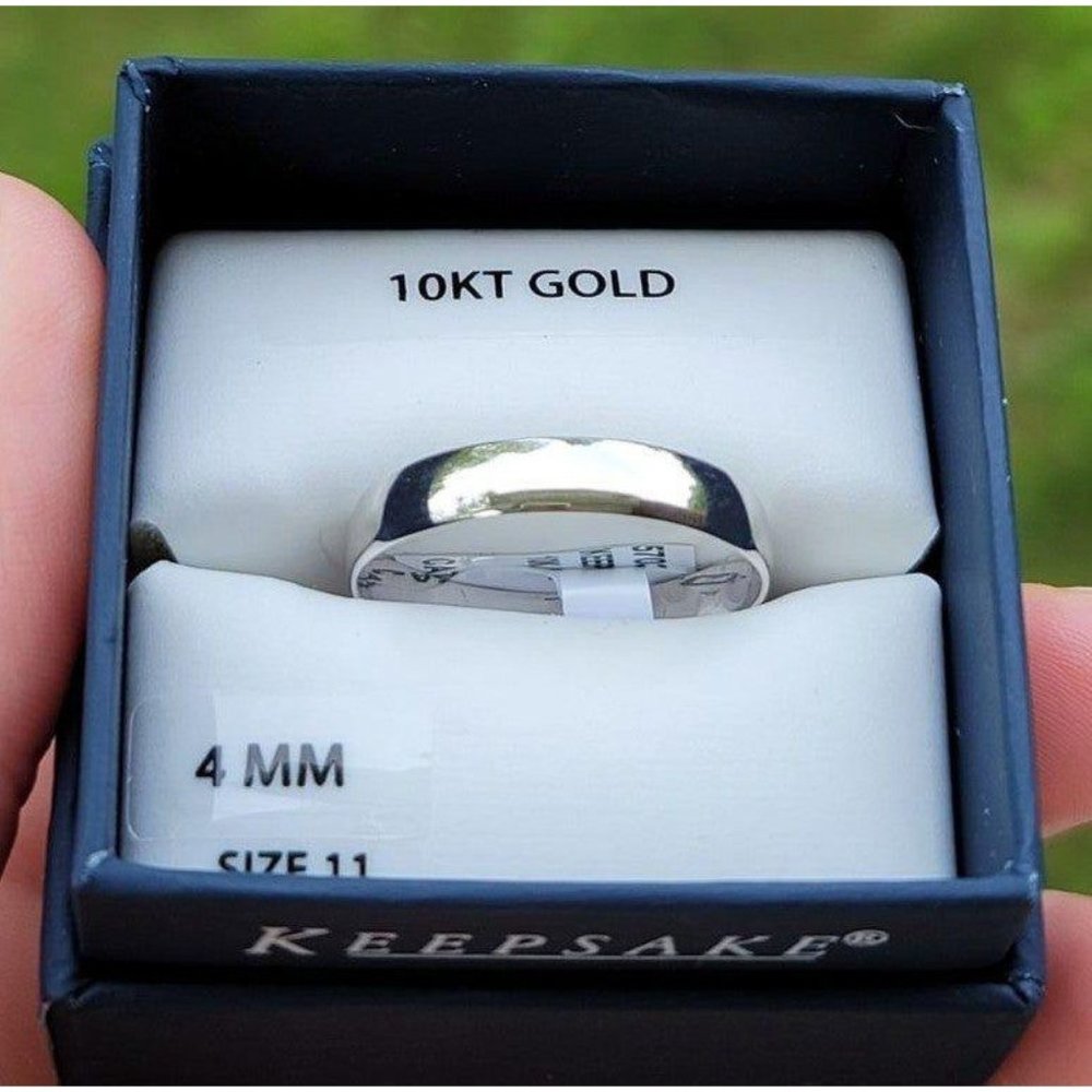 Solid 10K White Gold Band